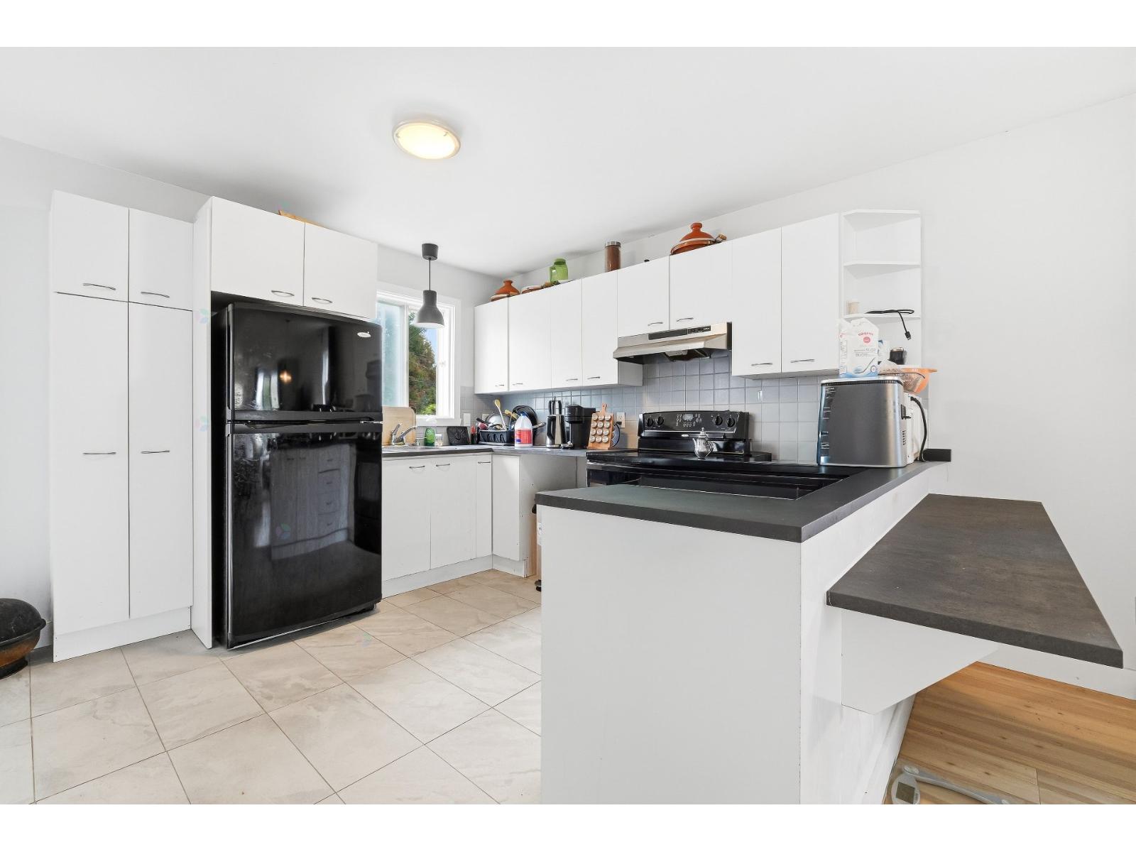 3803-3825 Boul. St-laurent Property Photo 17