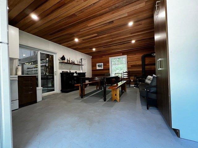 Rue Du Lac-clair O. Property Photo 8