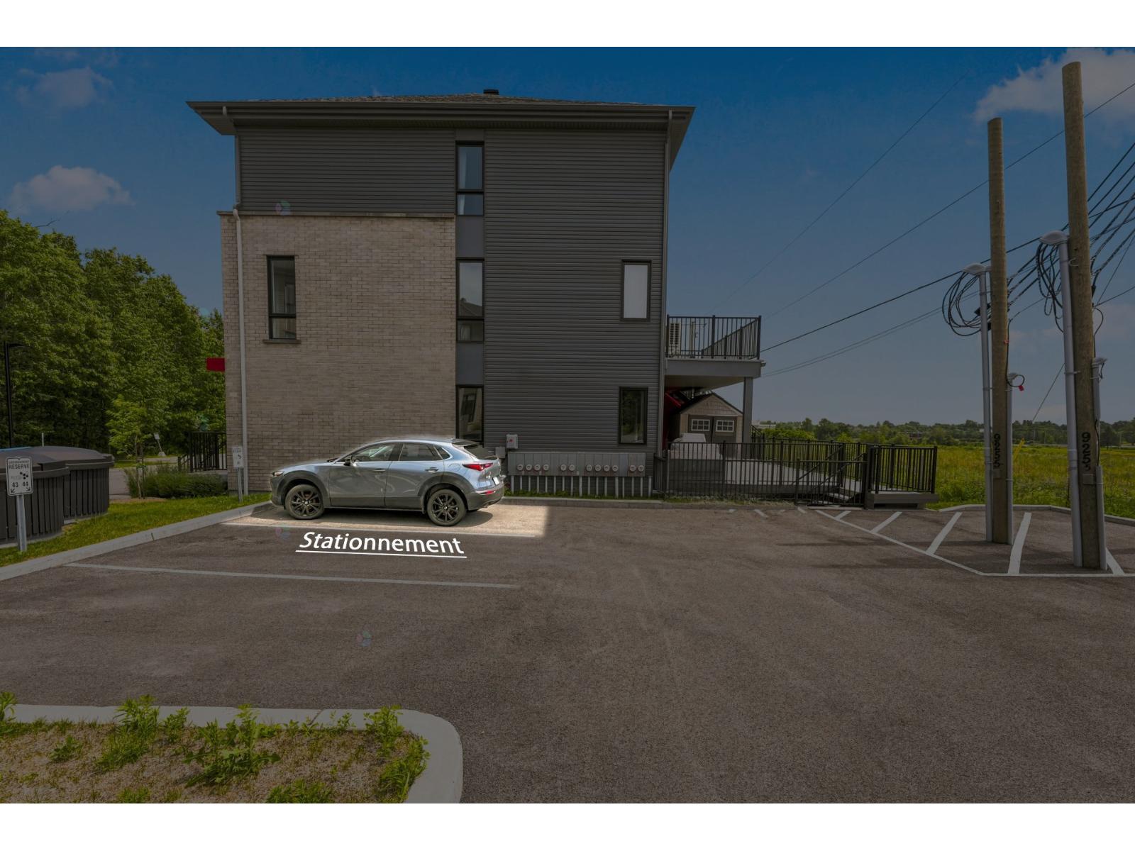 9255 Boul. De La Grande-allée, #106 Property Photo 42