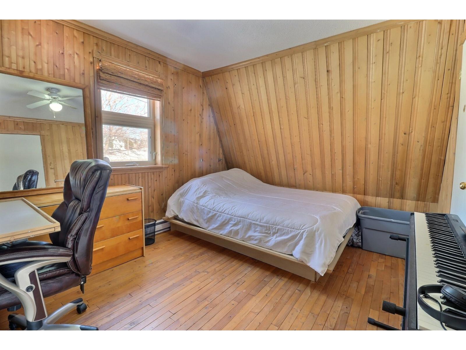 226 Boul. Perron E. Property Photo 16