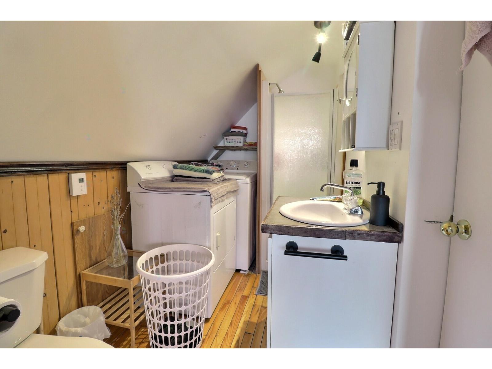 226 Boul. Perron E. Property Photo 26