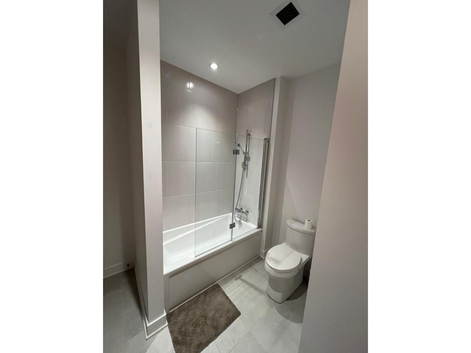 7227 Boul. Newman, #607 Property Photo 16