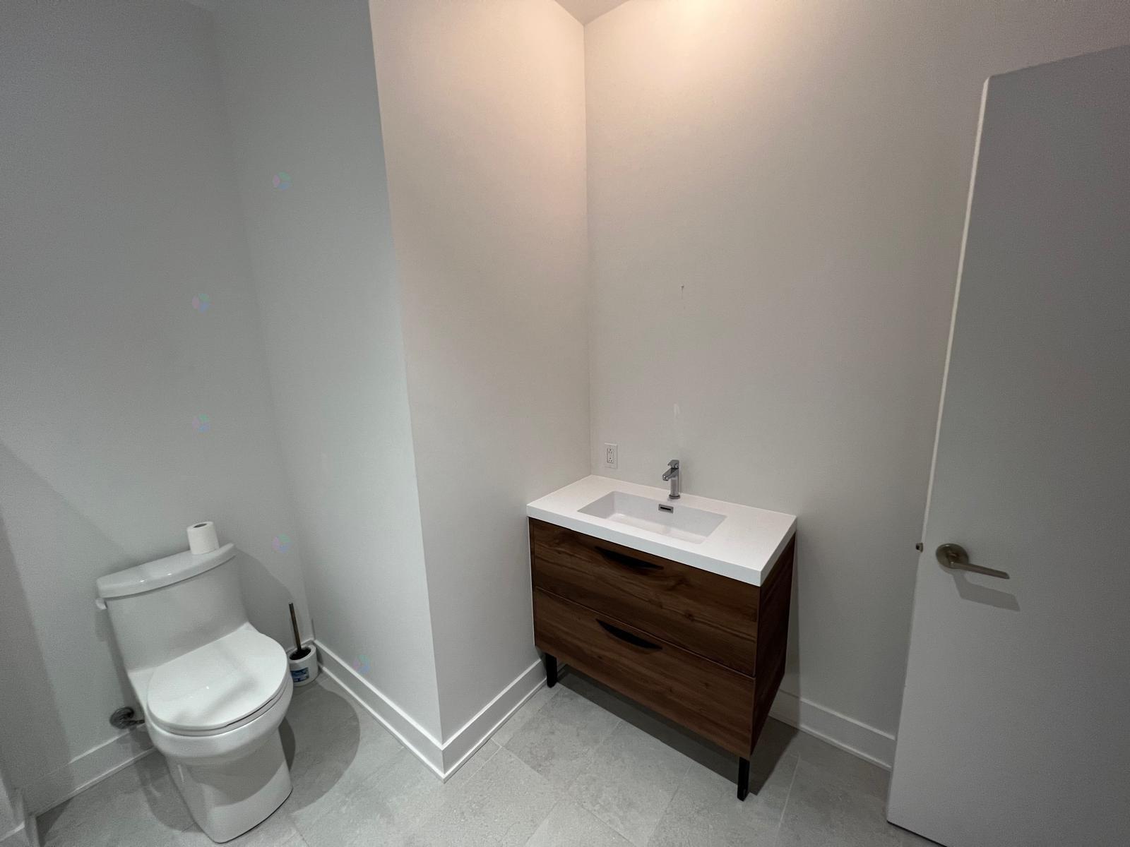 7227 Boul. Newman, #607 Property Photo 17