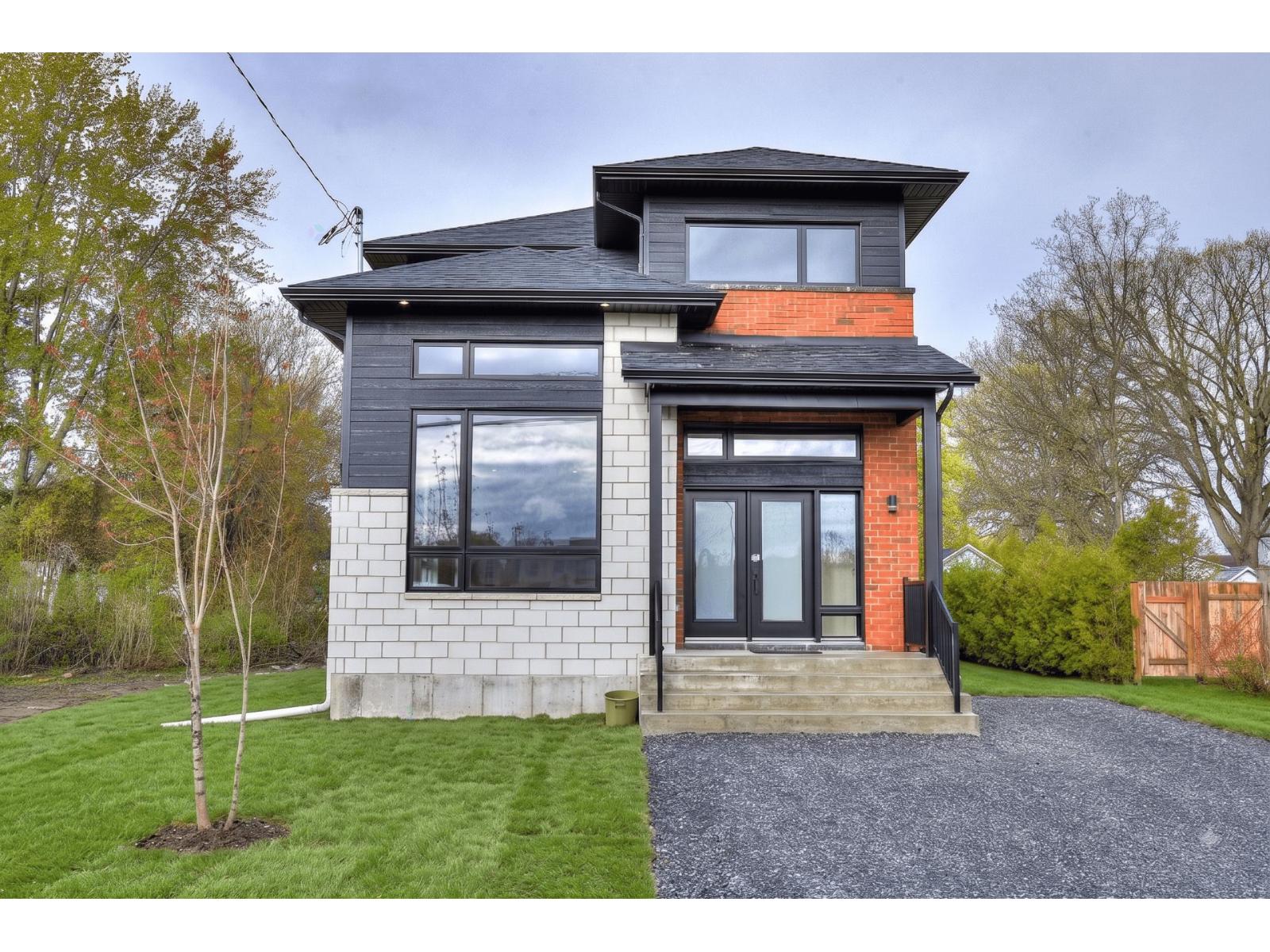 357 Boul. Olympique Property Photo 1