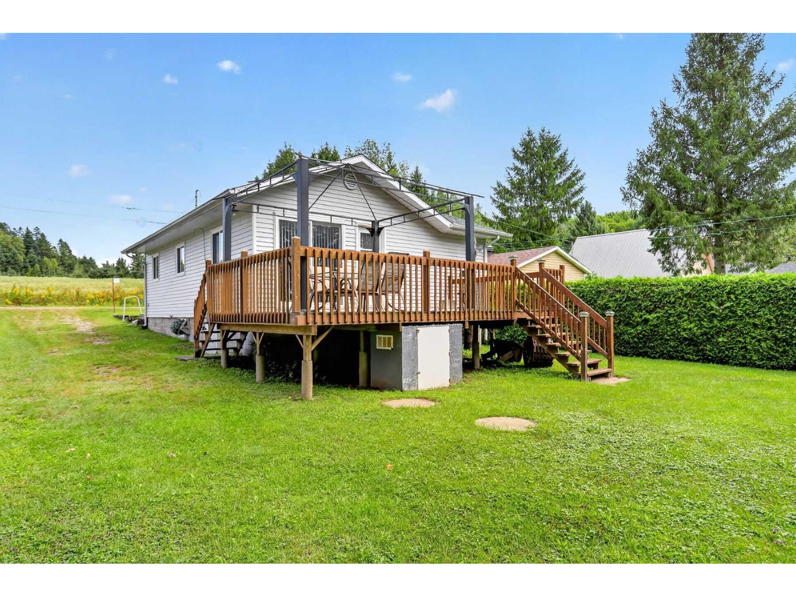 1170 Rg Sud-est Property Photo 1