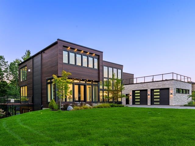 3545 Rue De L'Allée Property Photo 1