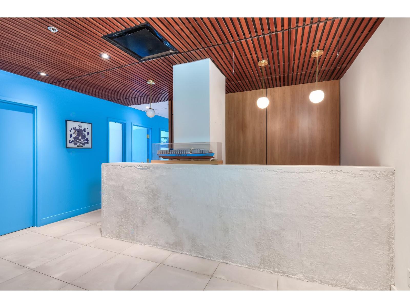 510 Boul. St-laurent, #201 Property Photo 3