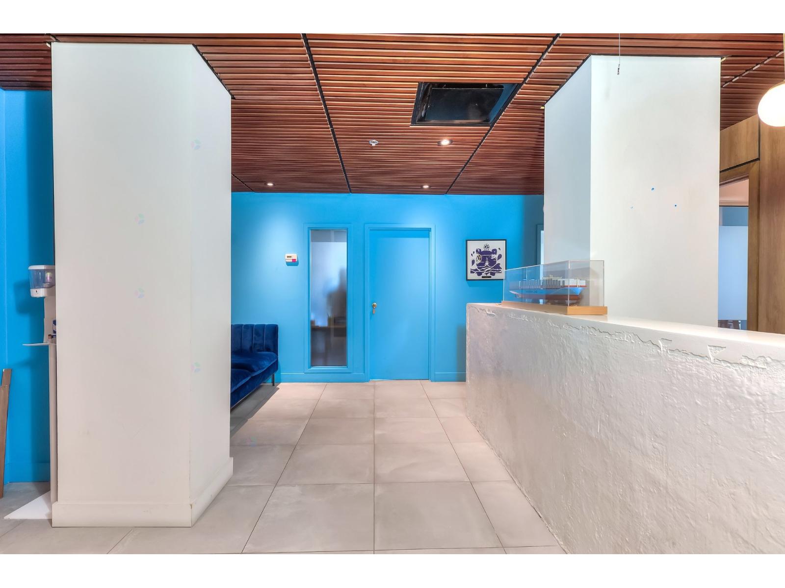 510 Boul. St-laurent, #201 Property Photo 4