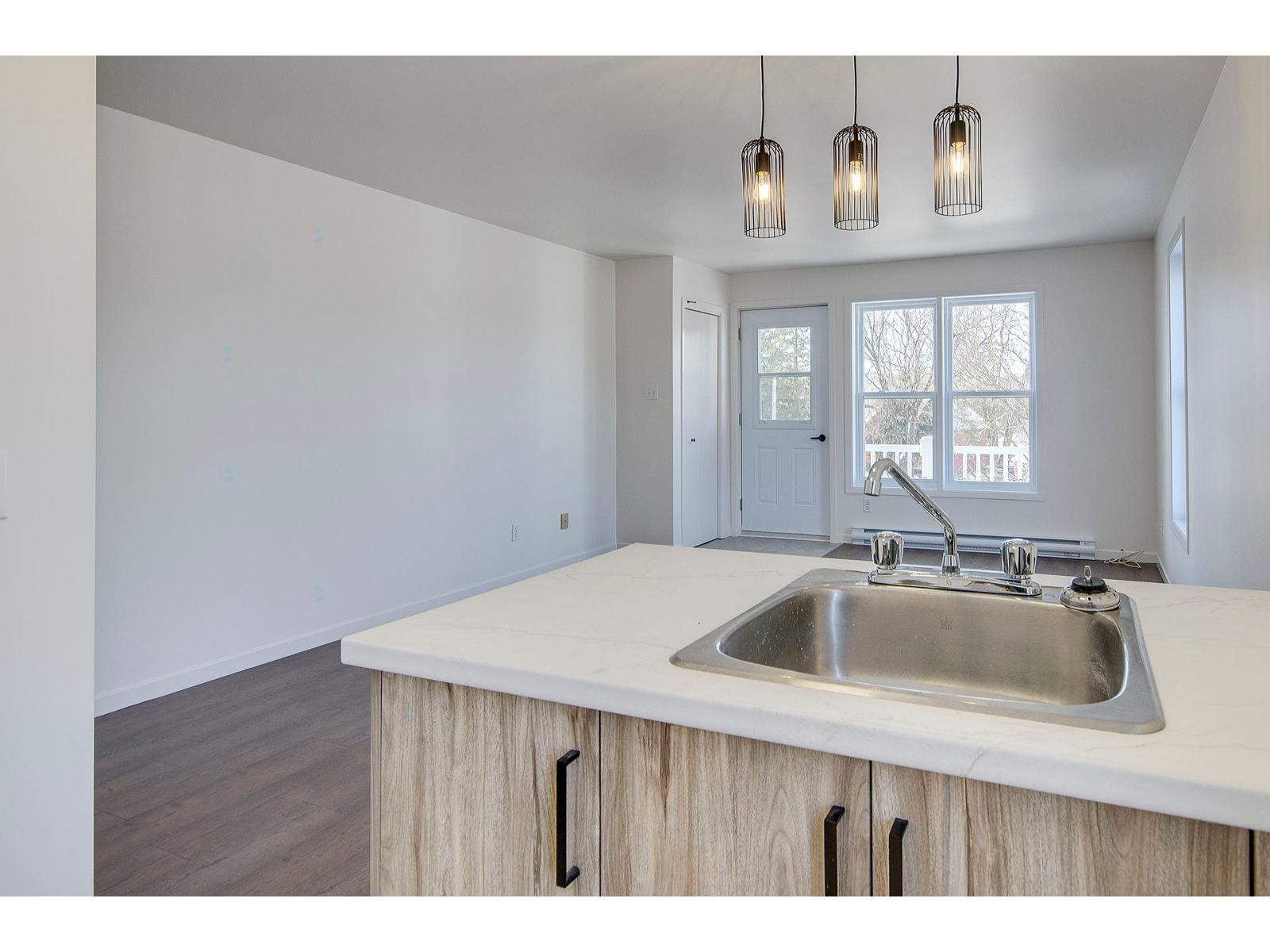 22 Rue Principale N. Property Photo 18