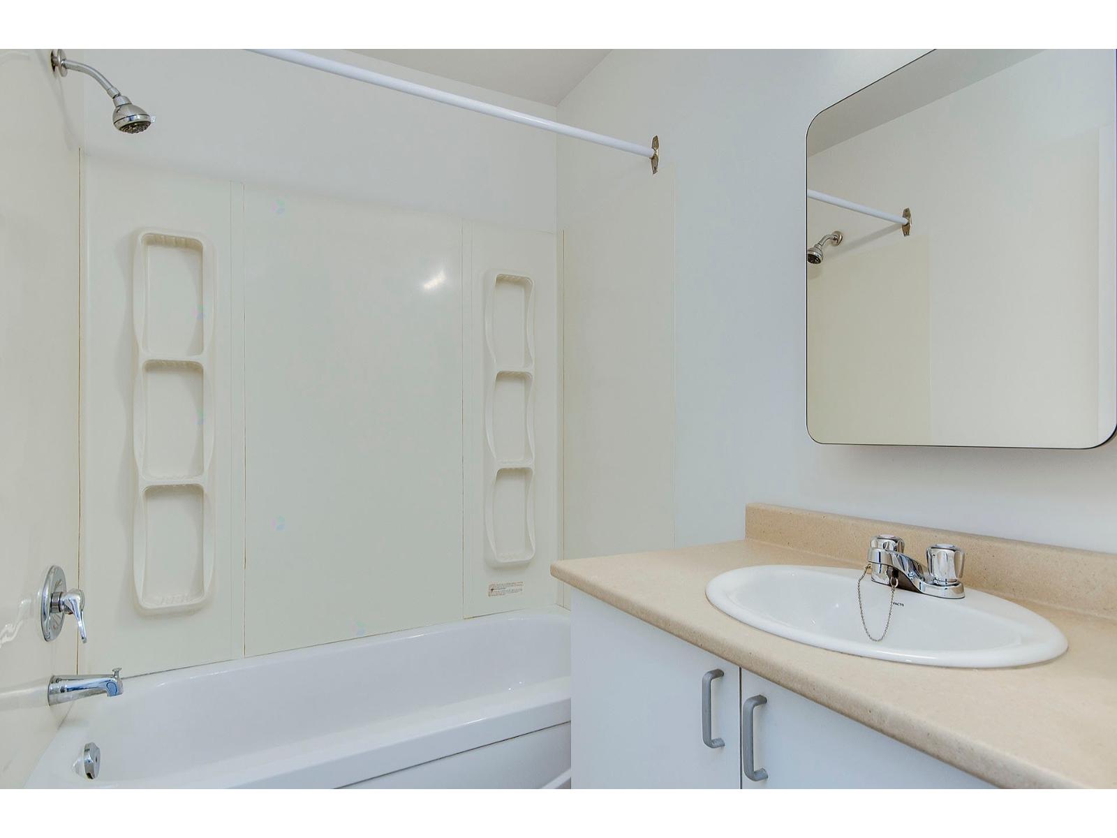 22 Rue Principale N. Property Photo 22
