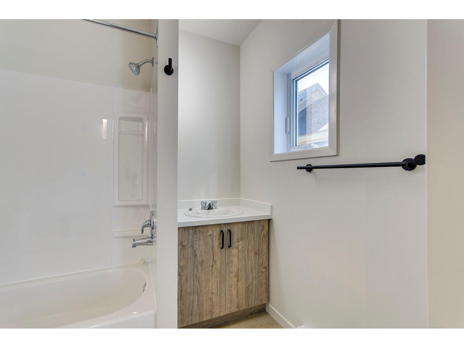 22 Rue Principale N. Property Photo 37