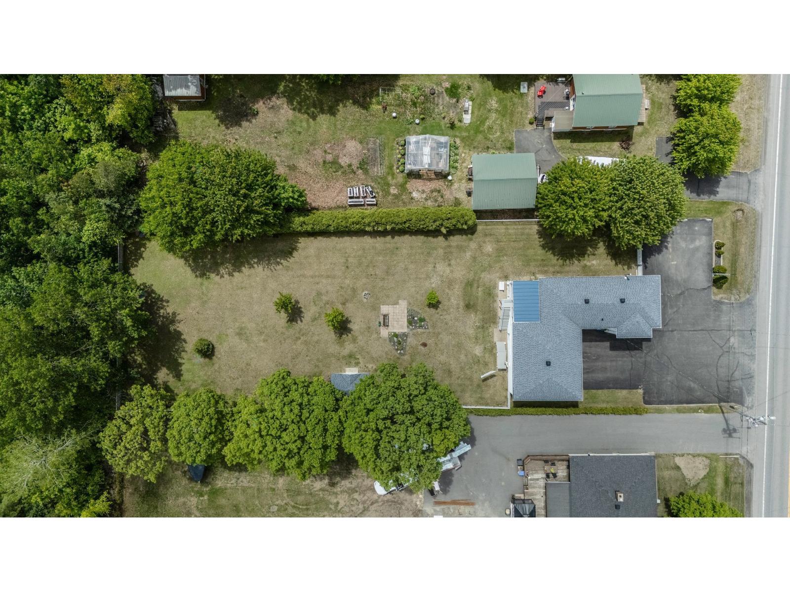 1255-1255b Ch. Des Patriotes Property Photo 54