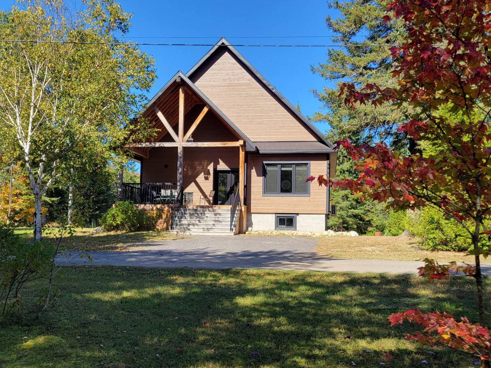 2580 Ch. Des Quatre-as Property Photo 5