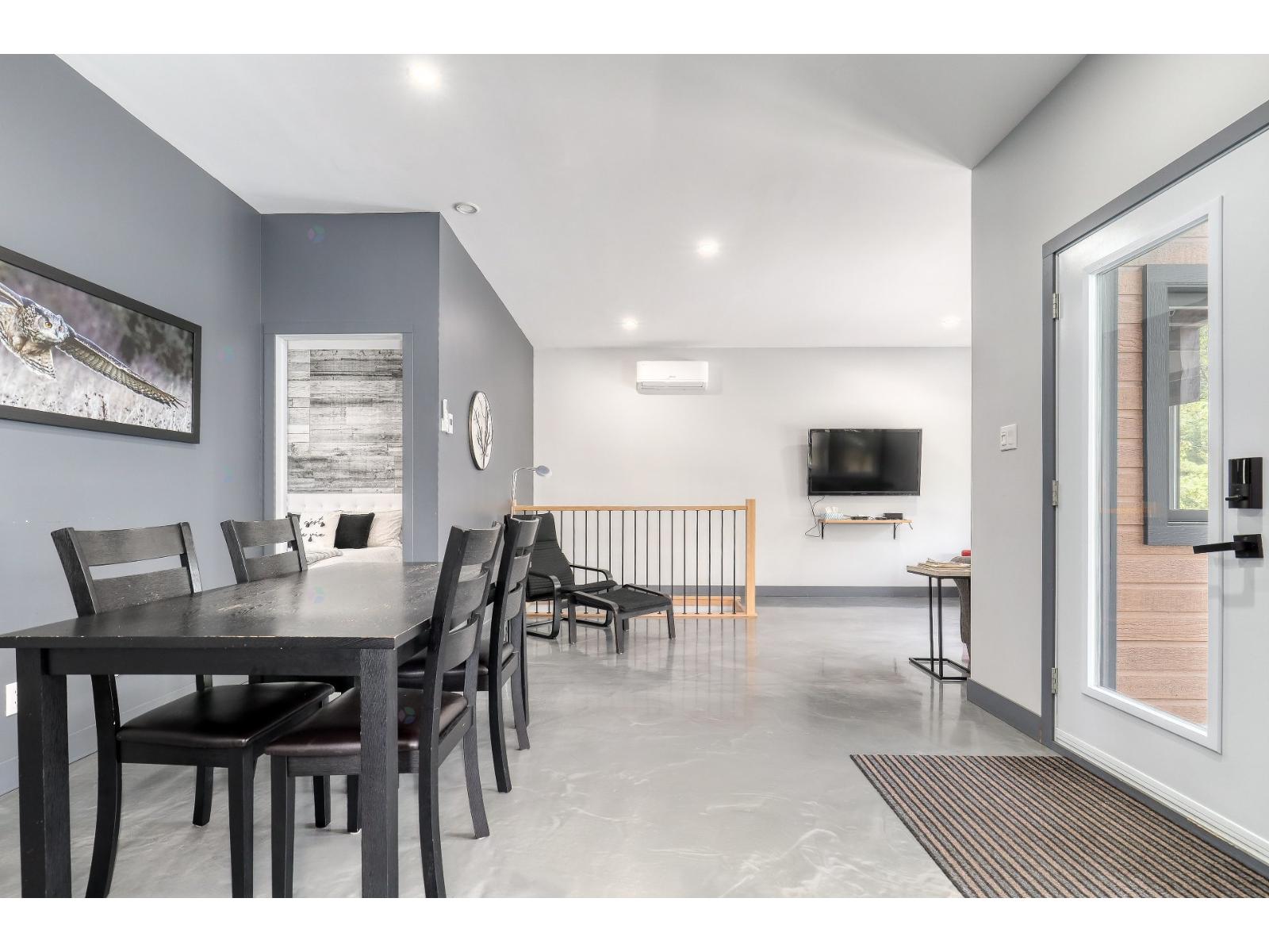 2580 Ch. Des Quatre-as Property Photo 14