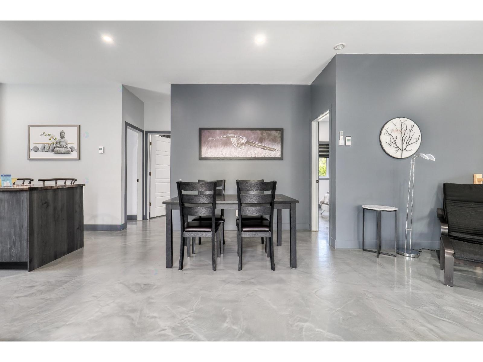 2580 Ch. Des Quatre-as Property Photo 24