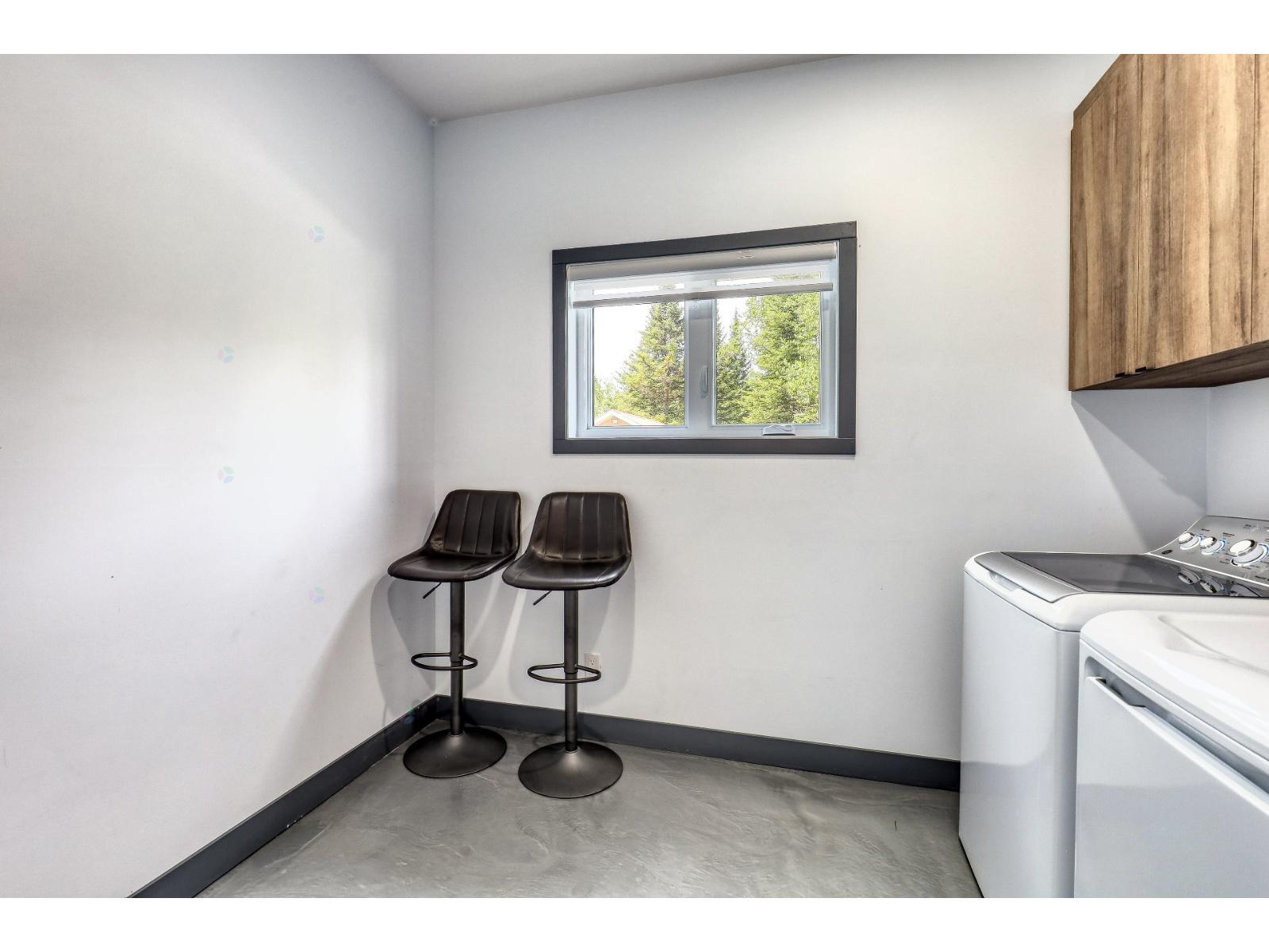 2580 Ch. Des Quatre-as Property Photo 28