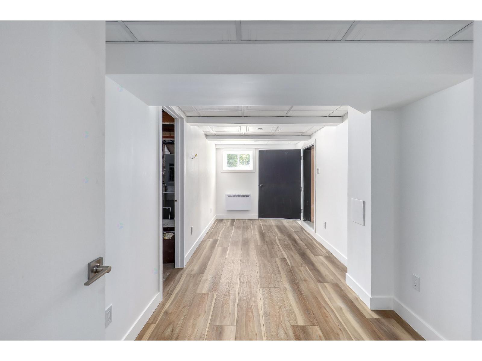 2580 Ch. Des Quatre-as Property Photo 37