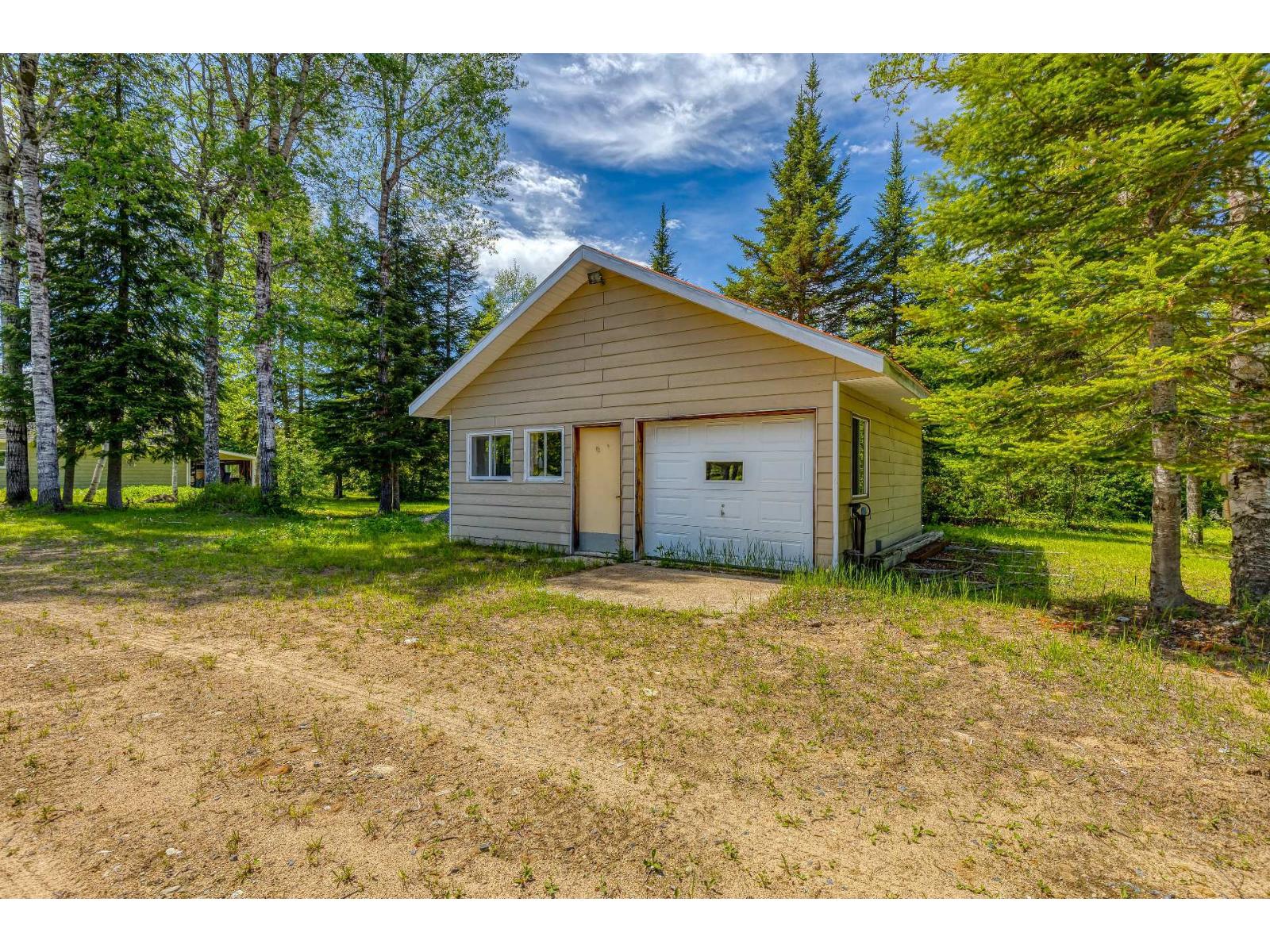 2580 Ch. Des Quatre-as Property Photo 42