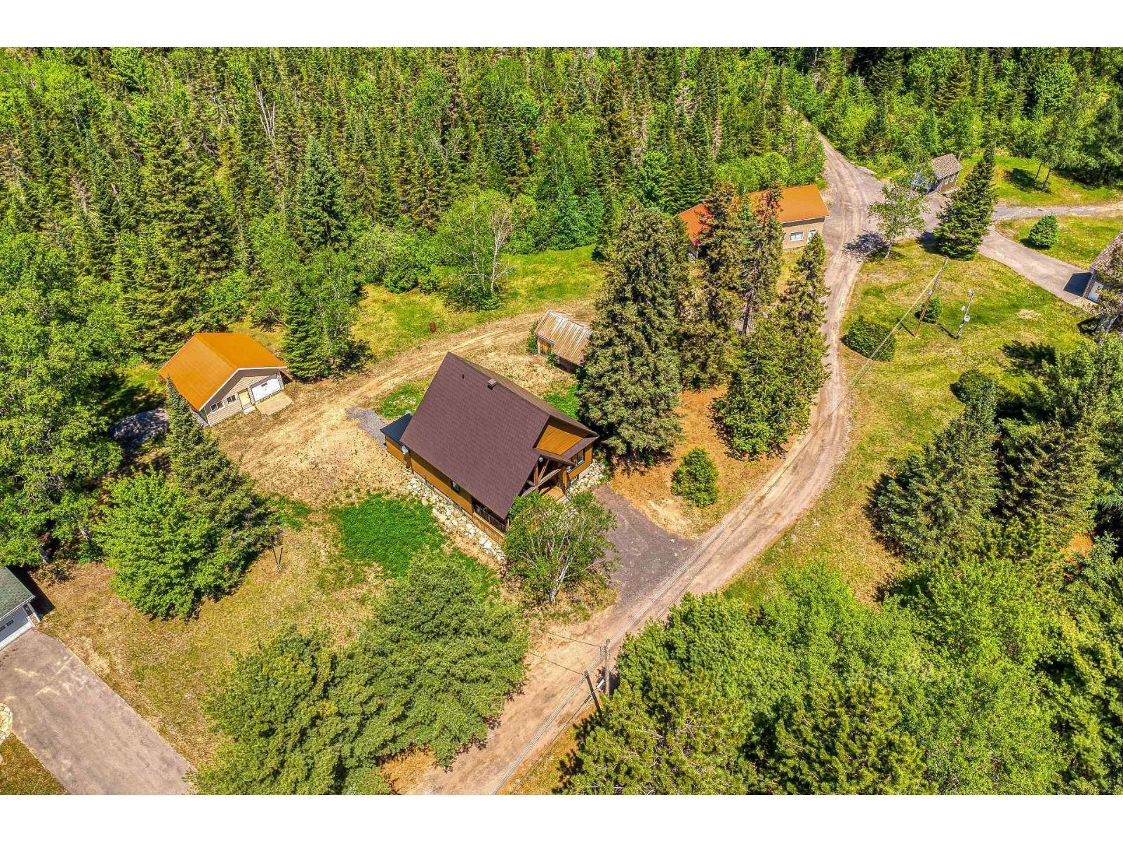 2580 Ch. Des Quatre-as Property Photo 49