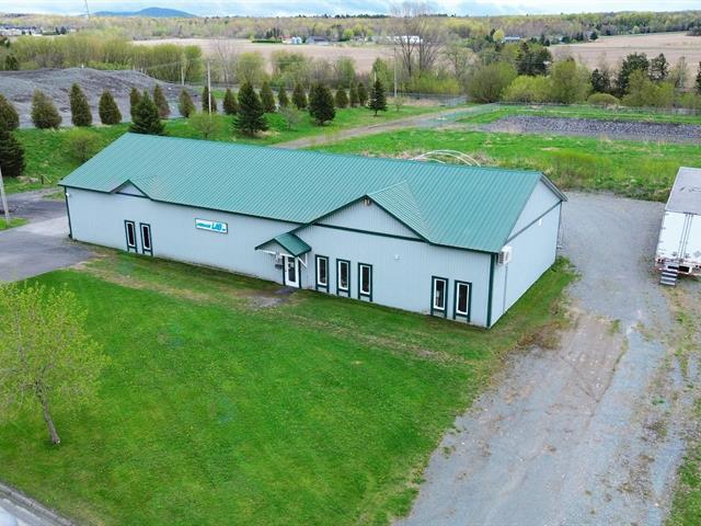 994 Boul. Industriel Property Photo 1