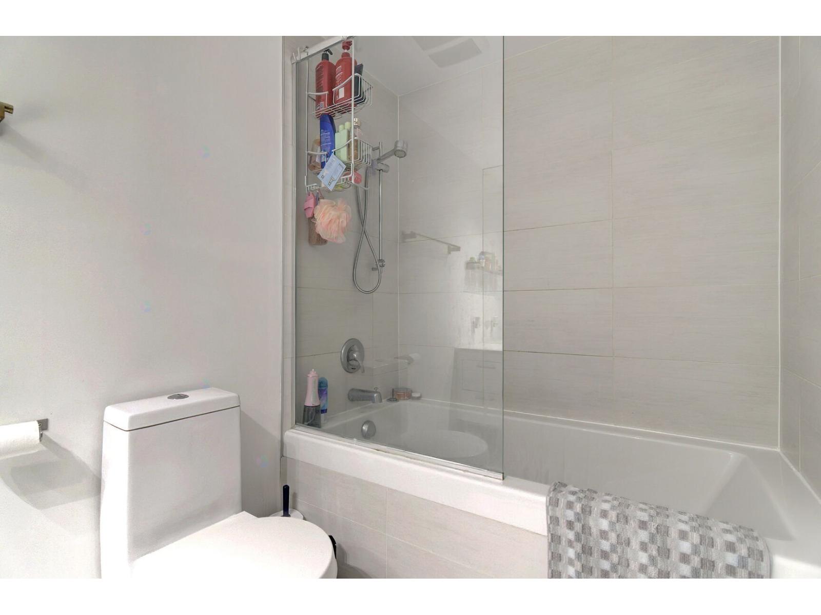 370 Rue St-andré, #312 Property Photo 22