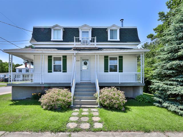 828 Rue Montcalm Property Photo 1