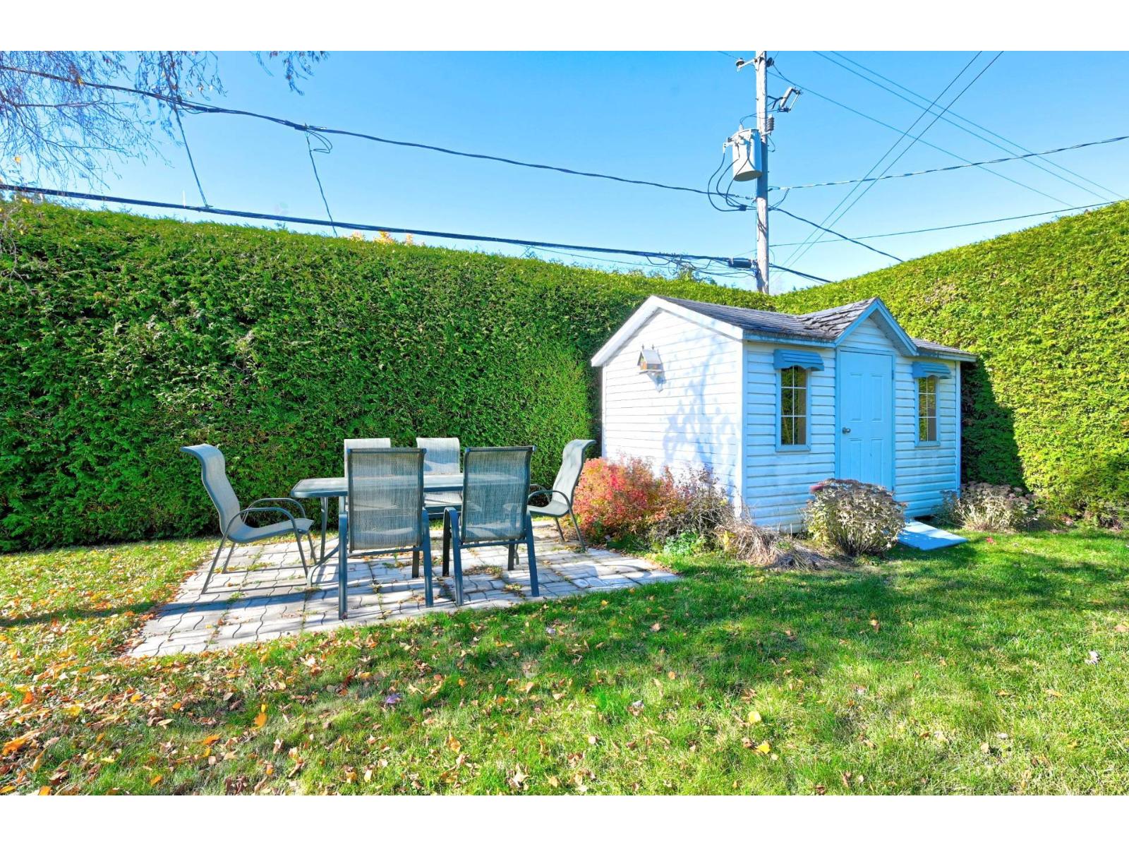 1325 Rue Gaby-dénommé Property Photo 3