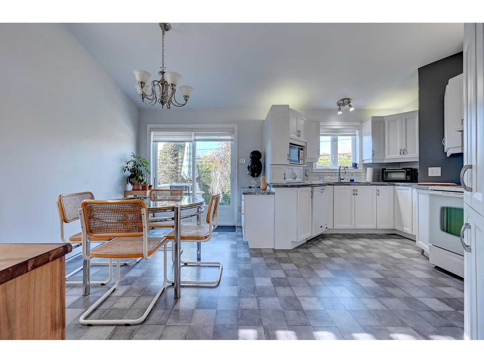 1325 Rue Gaby-dénommé Property Photo 12