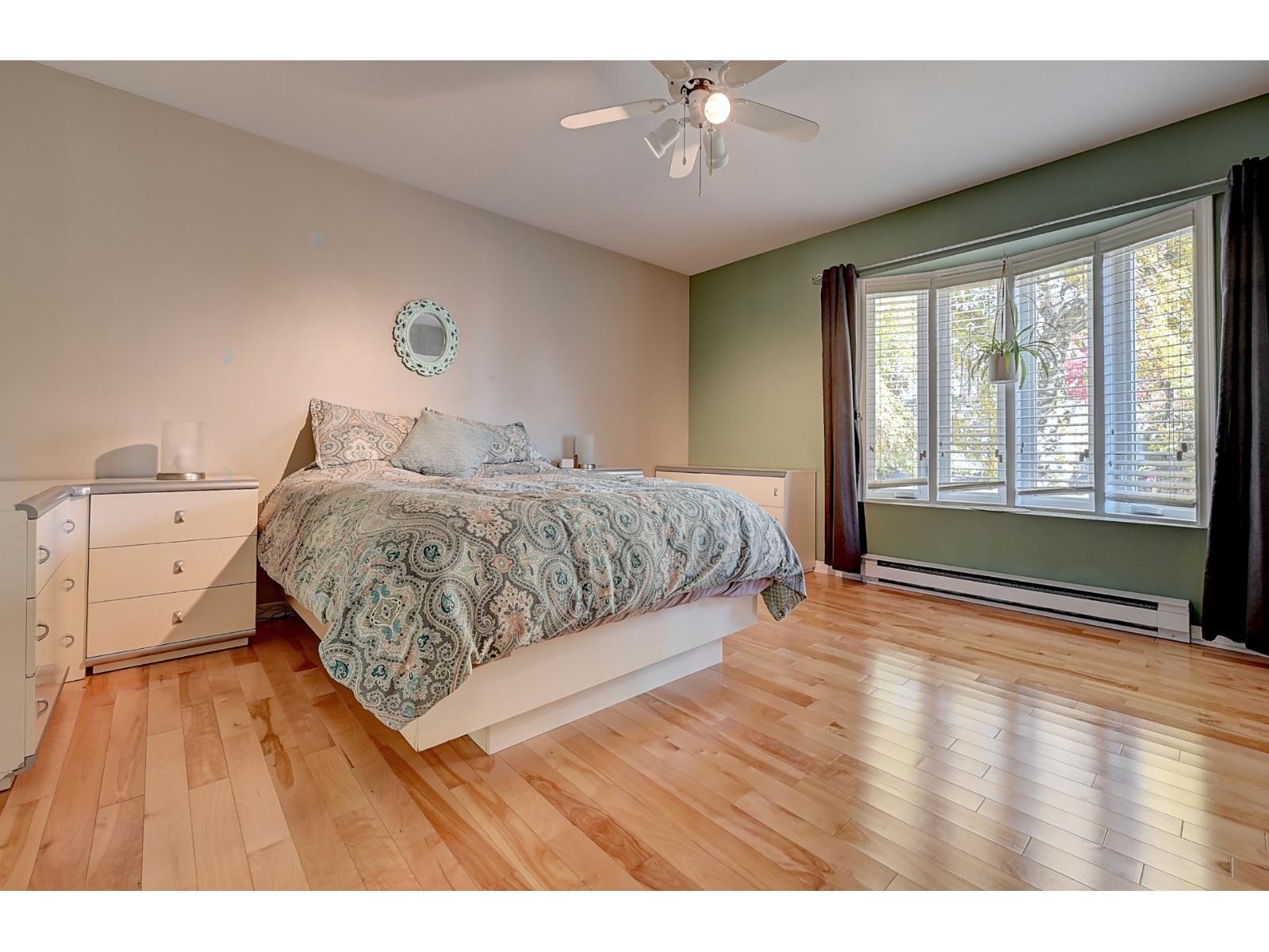 1325 Rue Gaby-dénommé Property Photo 18