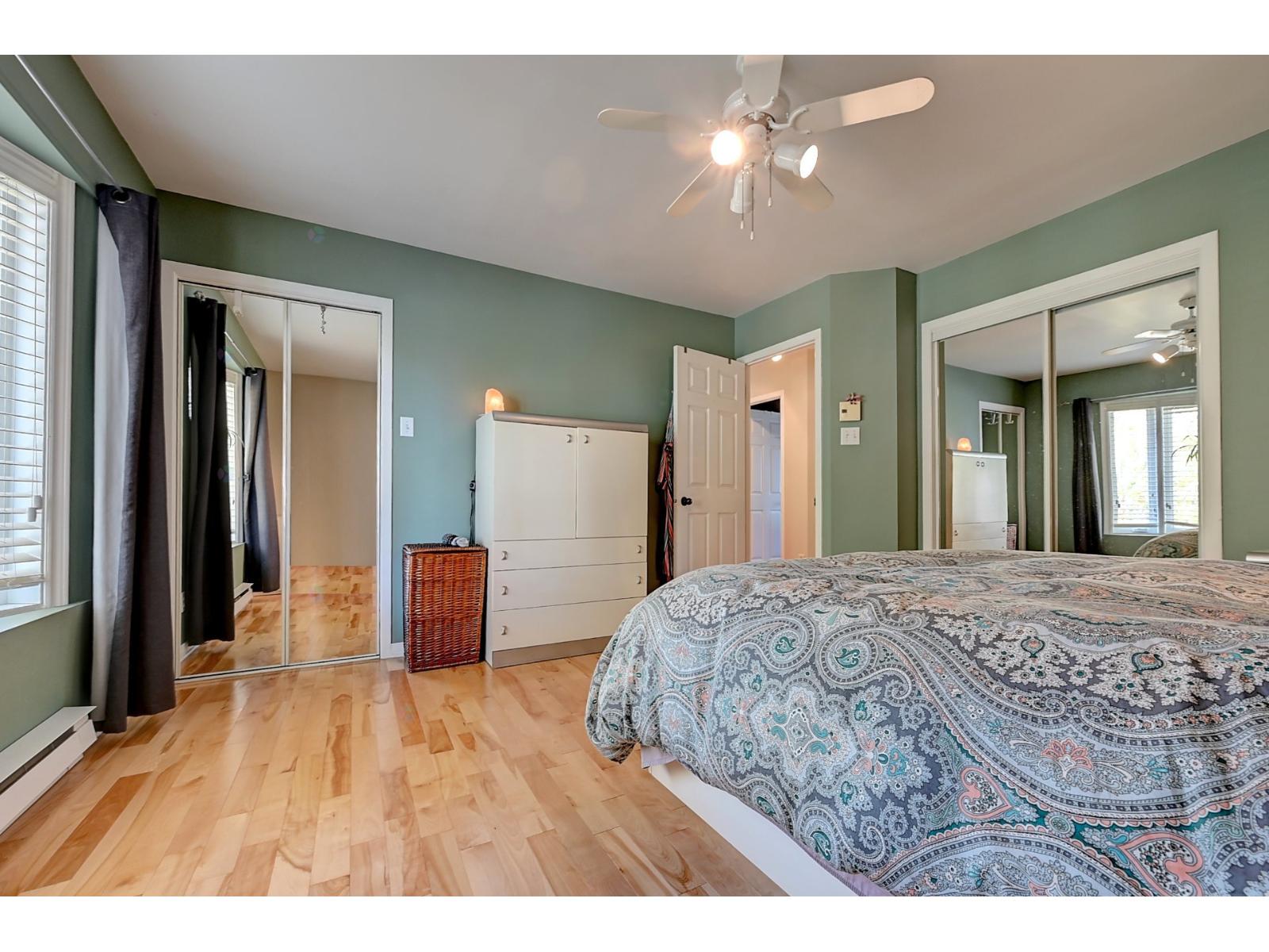 1325 Rue Gaby-dénommé Property Photo 19