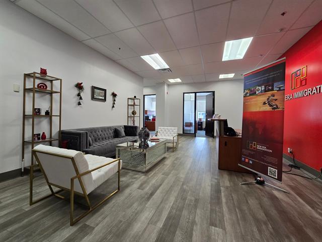 6500 Route Transcanadienne, #530 Property Photo 1