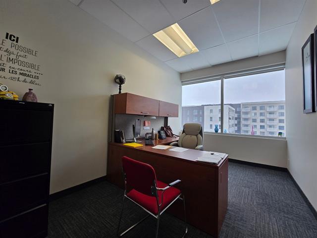 6500 Route Transcanadienne, #530 Property Photo 8