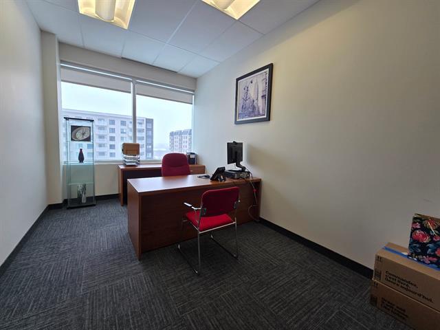 6500 Route Transcanadienne, #530 Property Photo 10