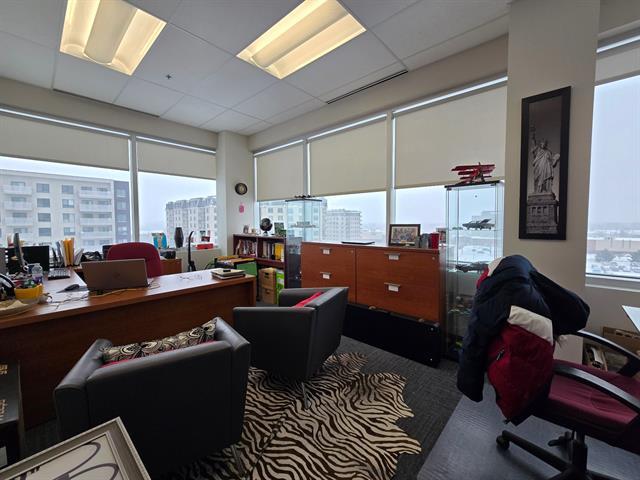 6500 Route Transcanadienne, #530 Property Photo 12