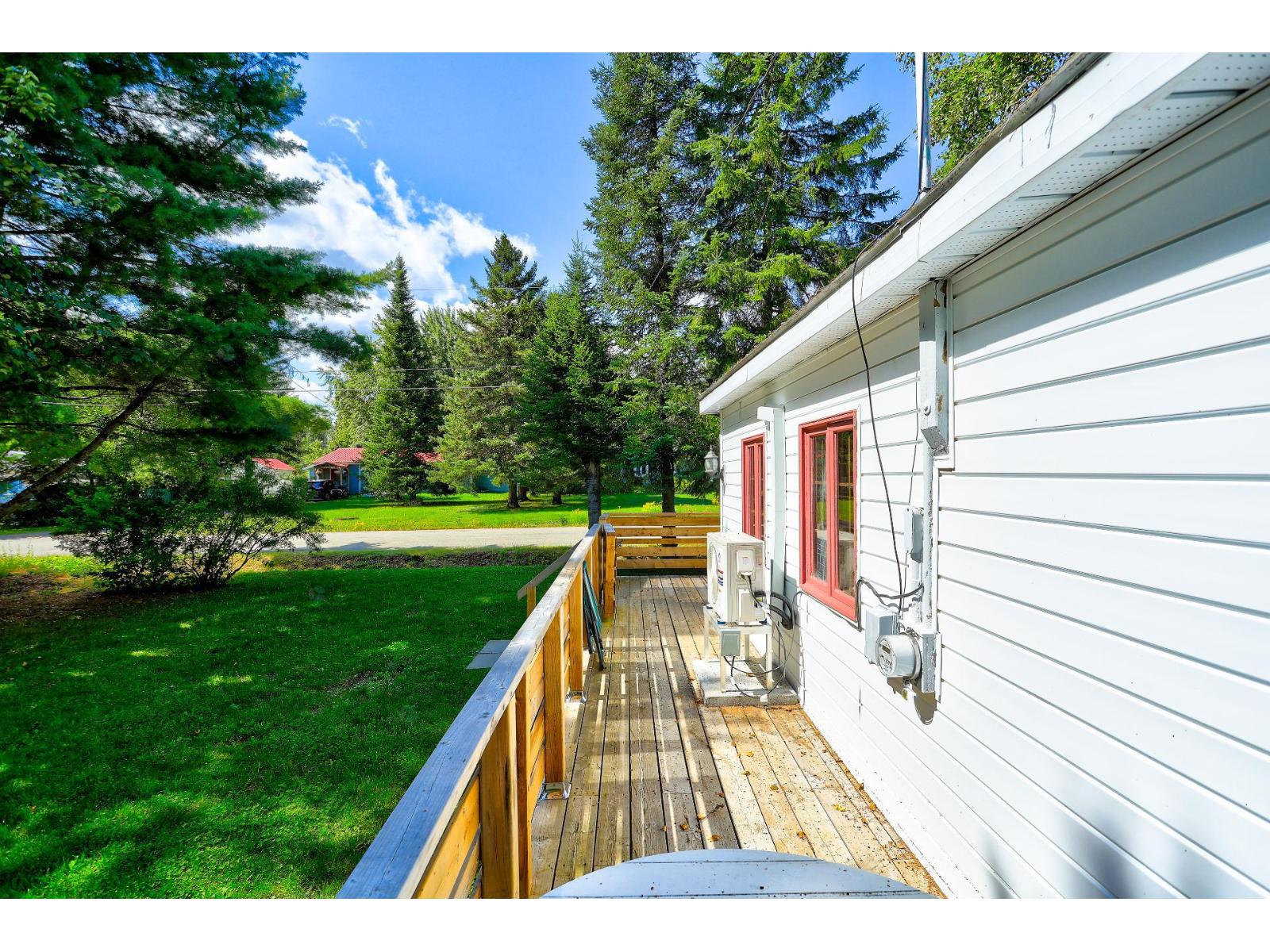 3181 Ch. Du Ruisseau Property Photo 4