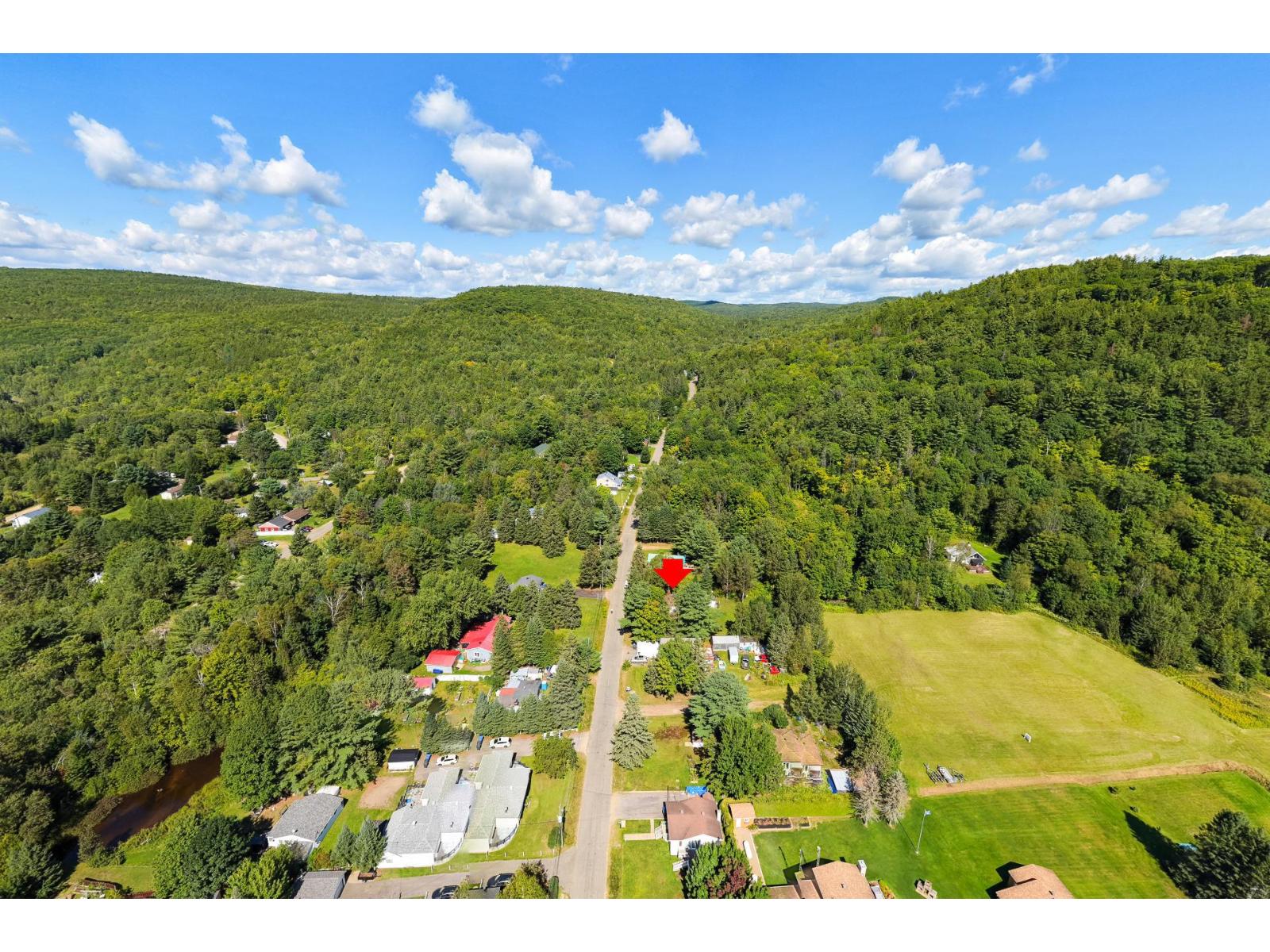 3181 Ch. Du Ruisseau Property Photo 25