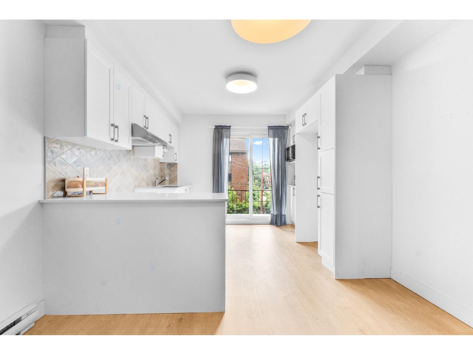 1600 Rue Sauvé E., 5 Property Photo 4