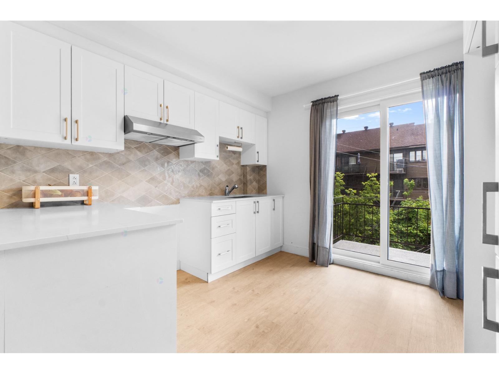 1600 Rue Sauvé E., 5 Property Photo 6