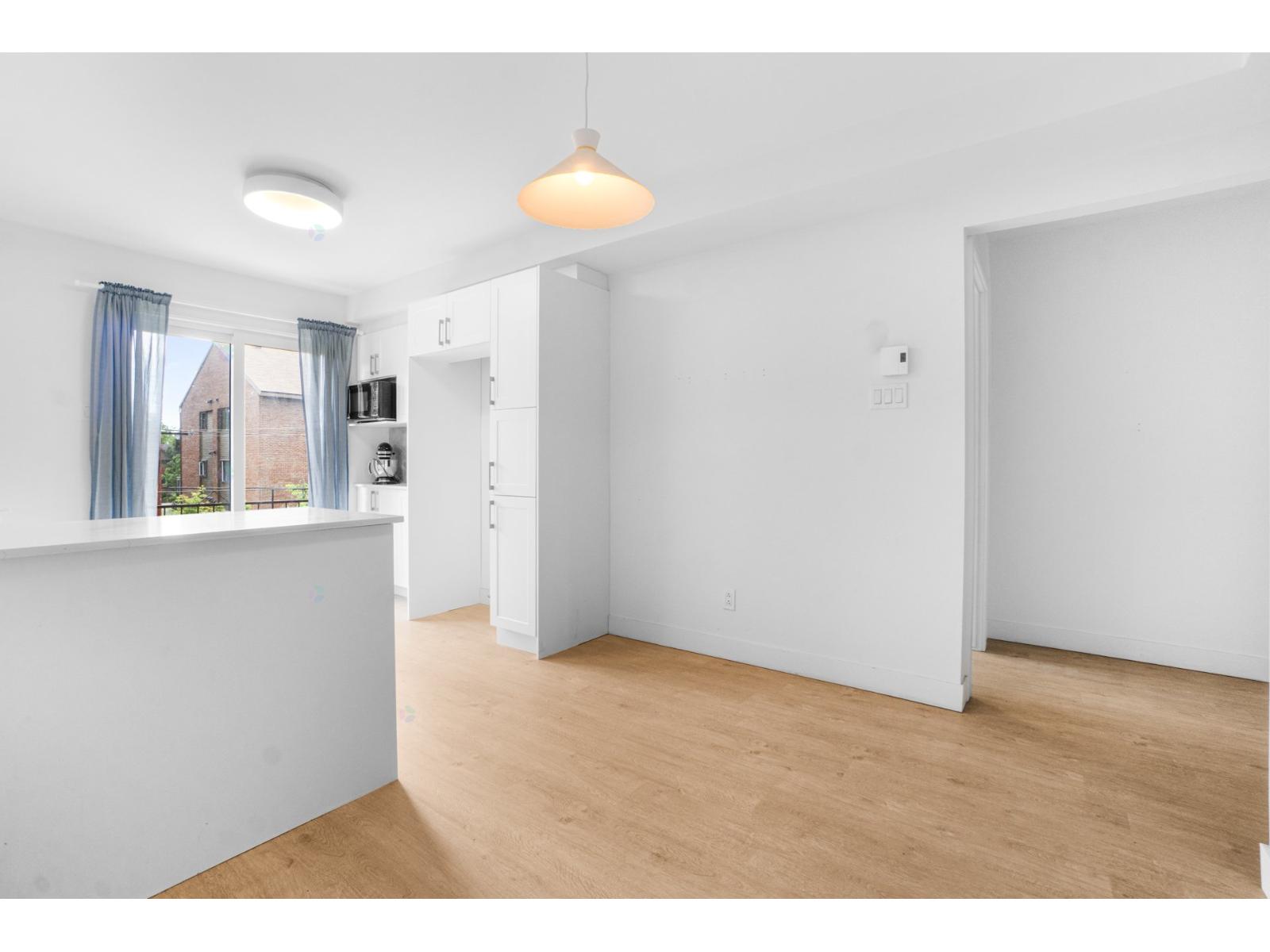 1600 Rue Sauvé E., 5 Property Photo 7