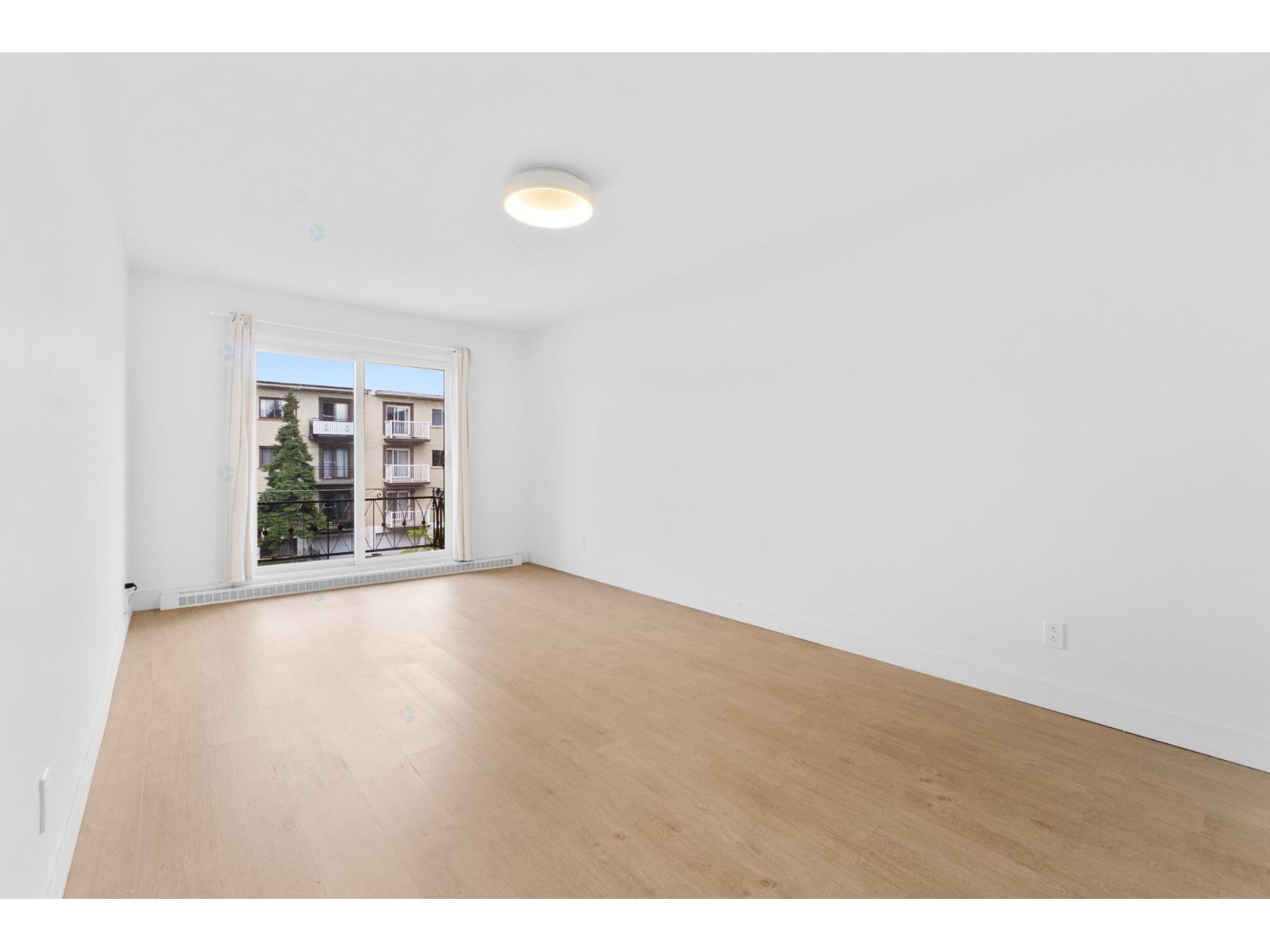 1600 Rue Sauvé E., 5 Property Photo 10