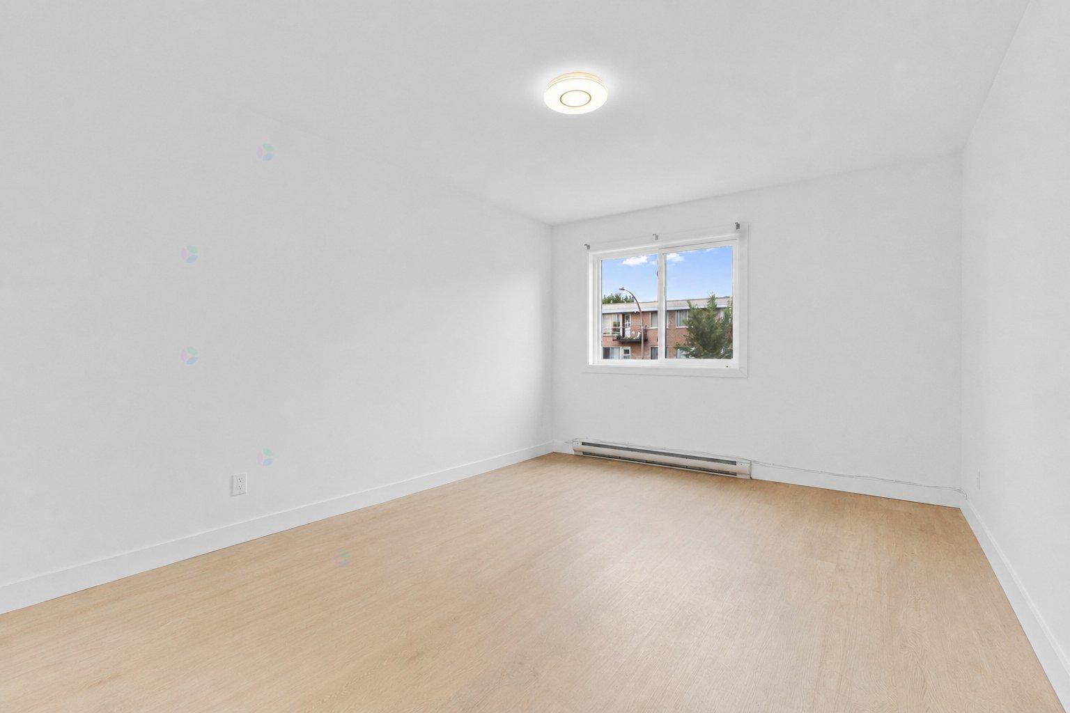 1600 Rue Sauvé E., 5 Property Photo 16
