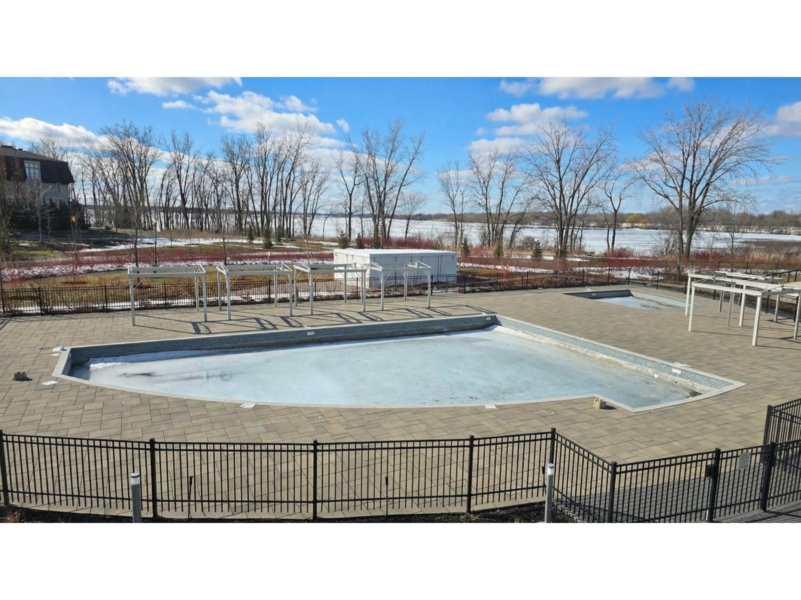 100 Rue André-prévost, #507 Property Photo 35