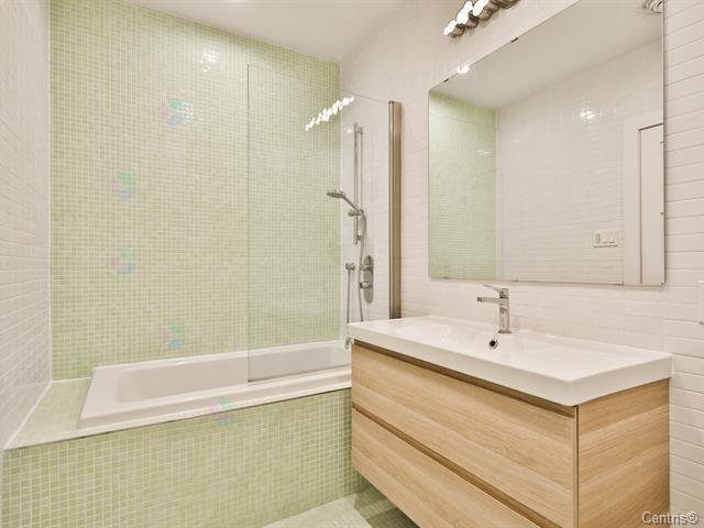 5170z Rue Hutchison Property Photo 24