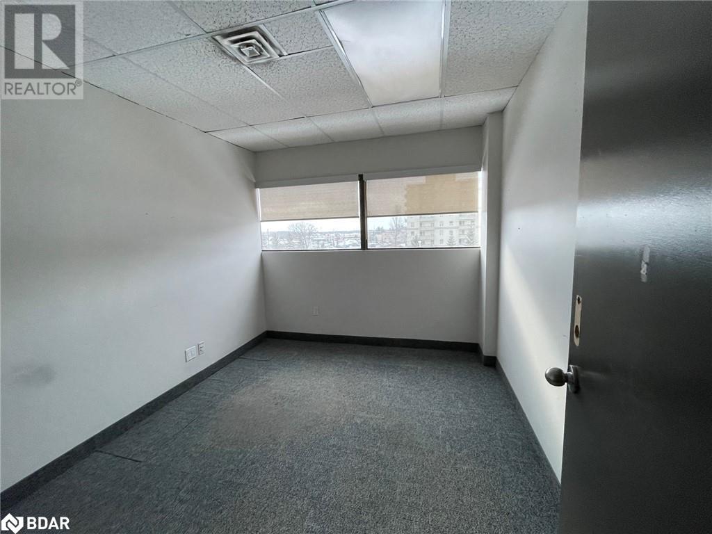 121 Wellington Street W Unit# 320 Property Photo 8