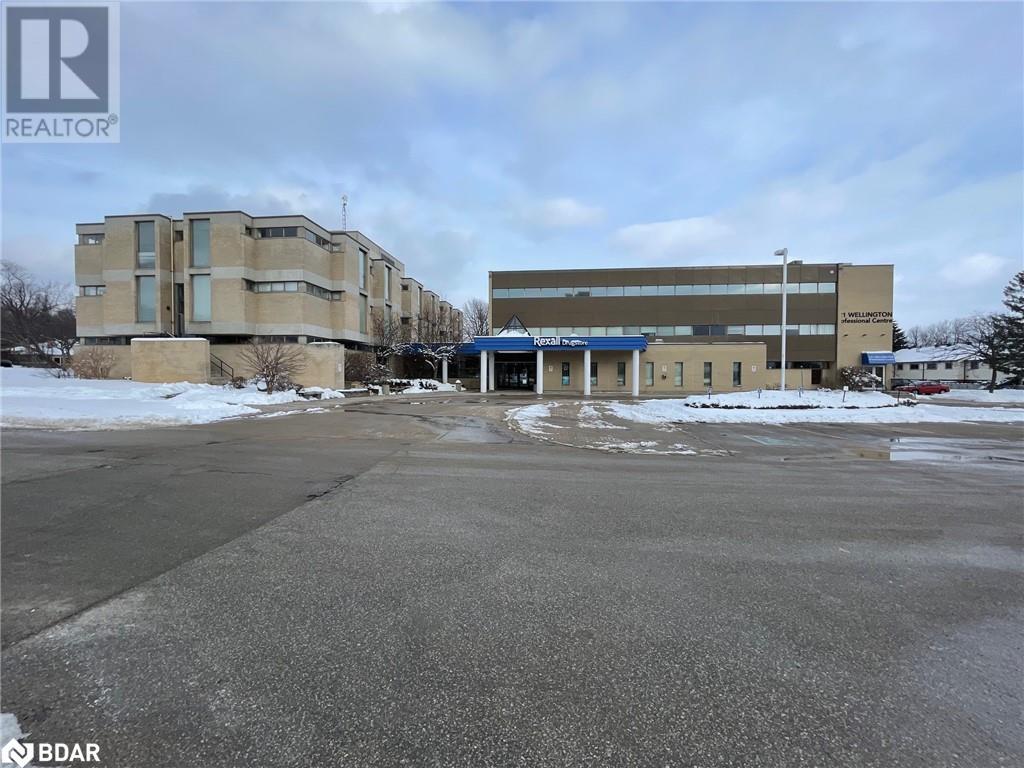 121 Wellington Street W Unit# 311-1 To 5 Property Photo 1