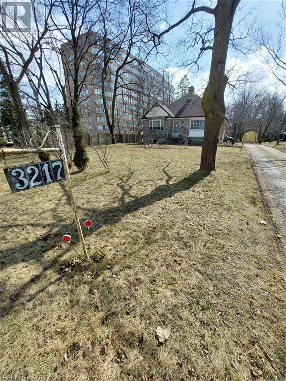 3211-3217 King Street E Property Photo 1