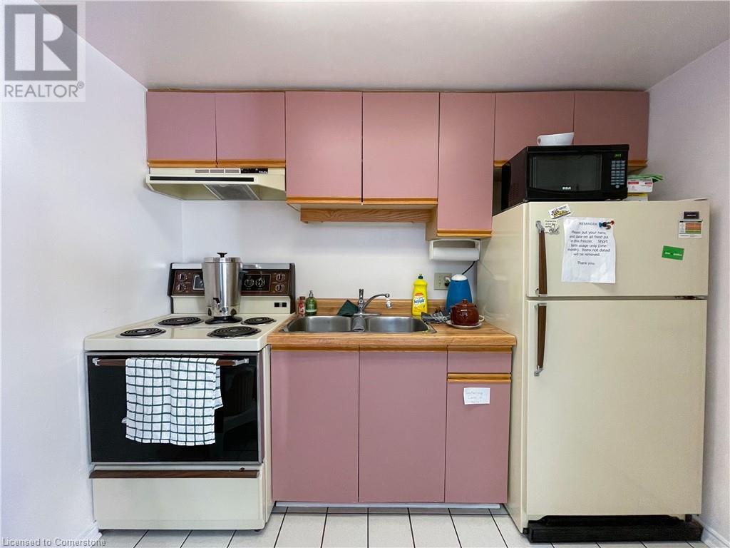 17 Mill Pond Court Unit# 405 Property Photo 13
