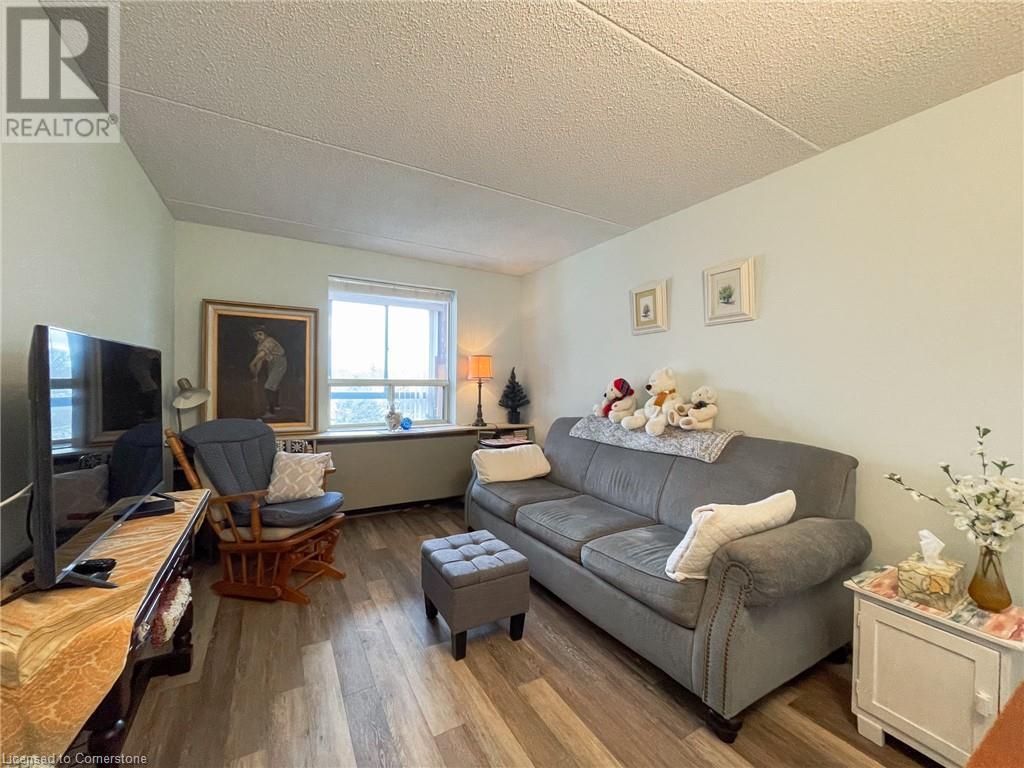 17 Mill Pond Court Unit# 405 Property Photo 40