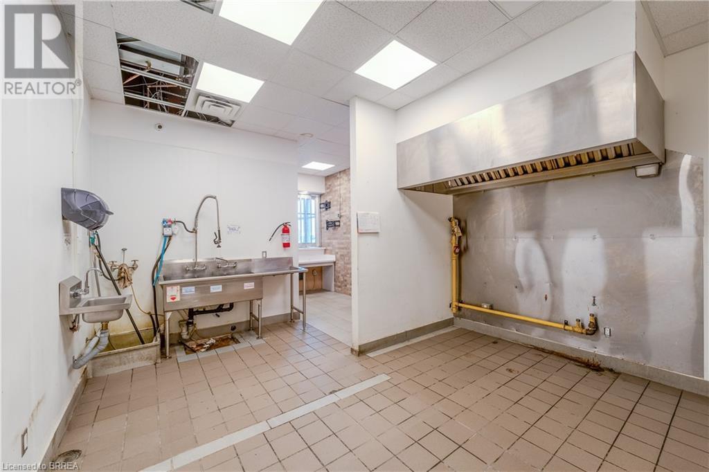11 Sinclair Boulevard Property Photo 17