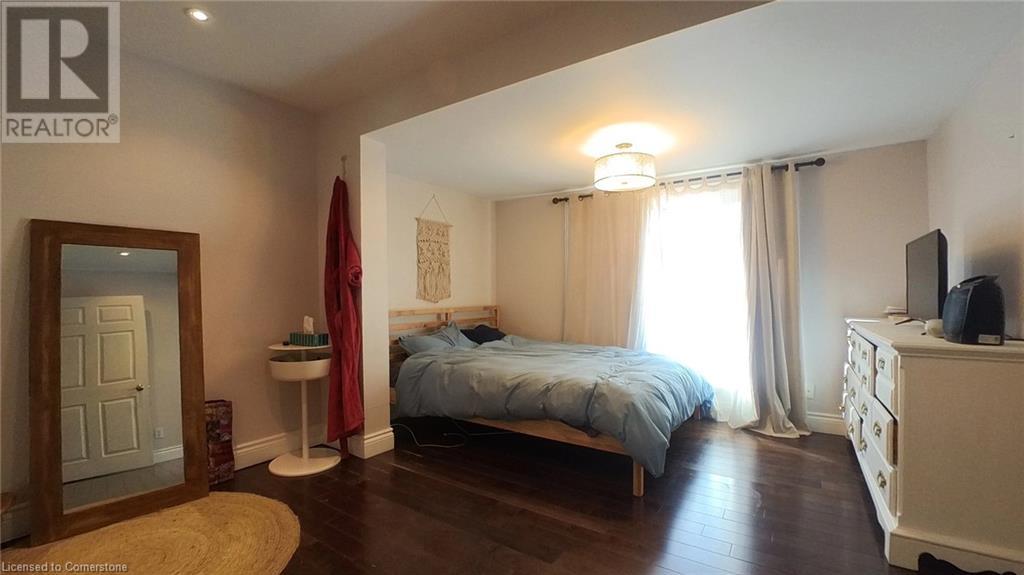 259 Trafalgar Road Property Photo 13